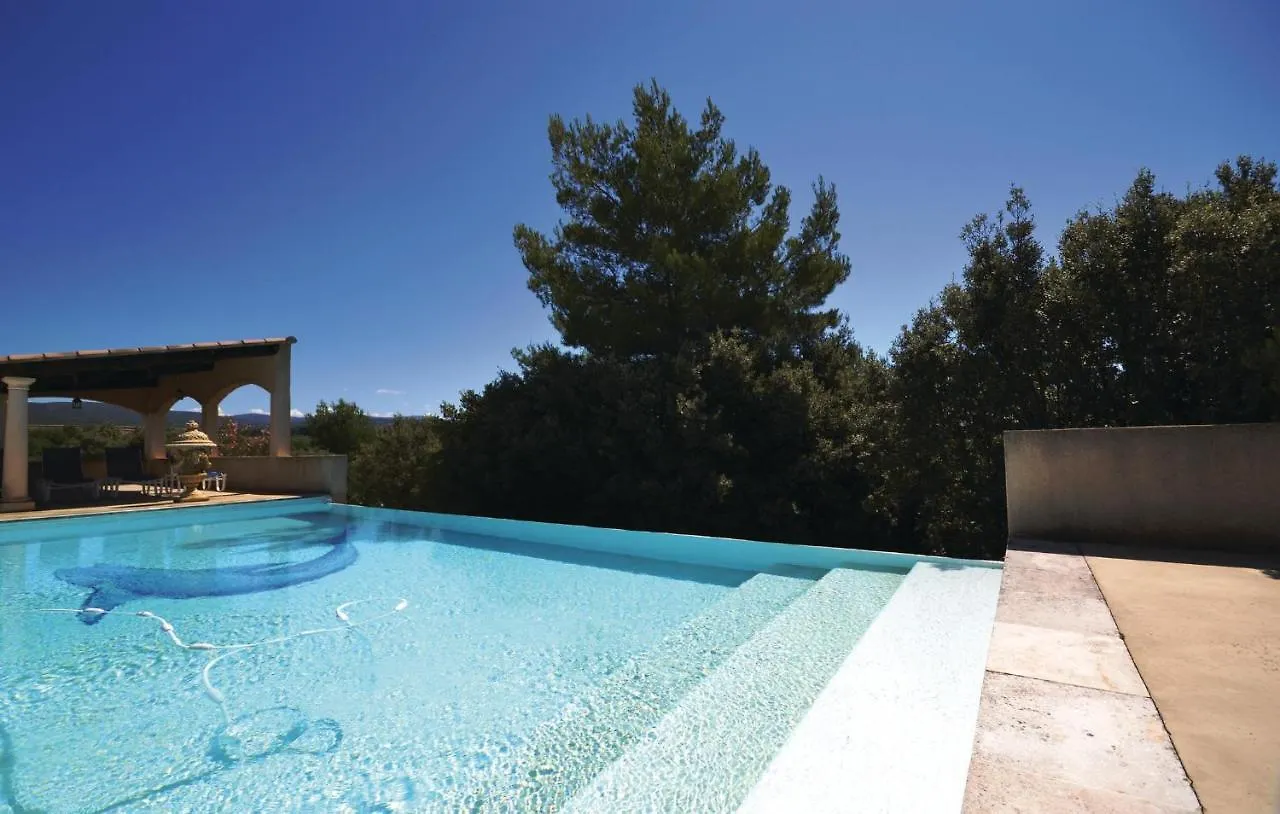Holiday home Awesome Home In Joucas With Kitchen