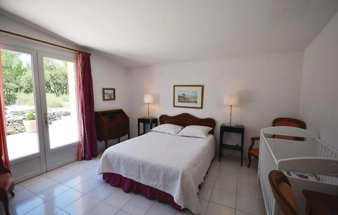 Holiday home Awesome Home In Joucas With Kitchen