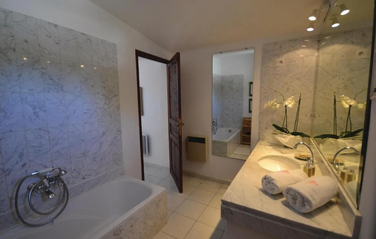 Awesome Home In Joucas With Kitchen 0*,  France