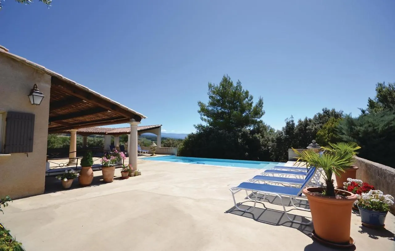 Holiday home Awesome Home In Joucas With Kitchen