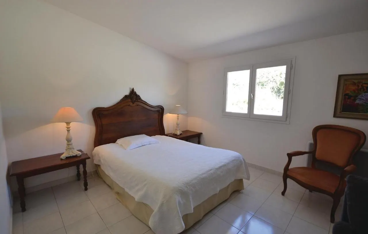 Holiday home Awesome Home In Joucas With Kitchen France