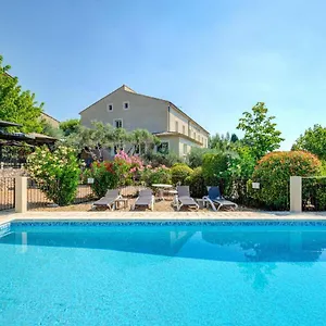 Hotel Le, Joucas